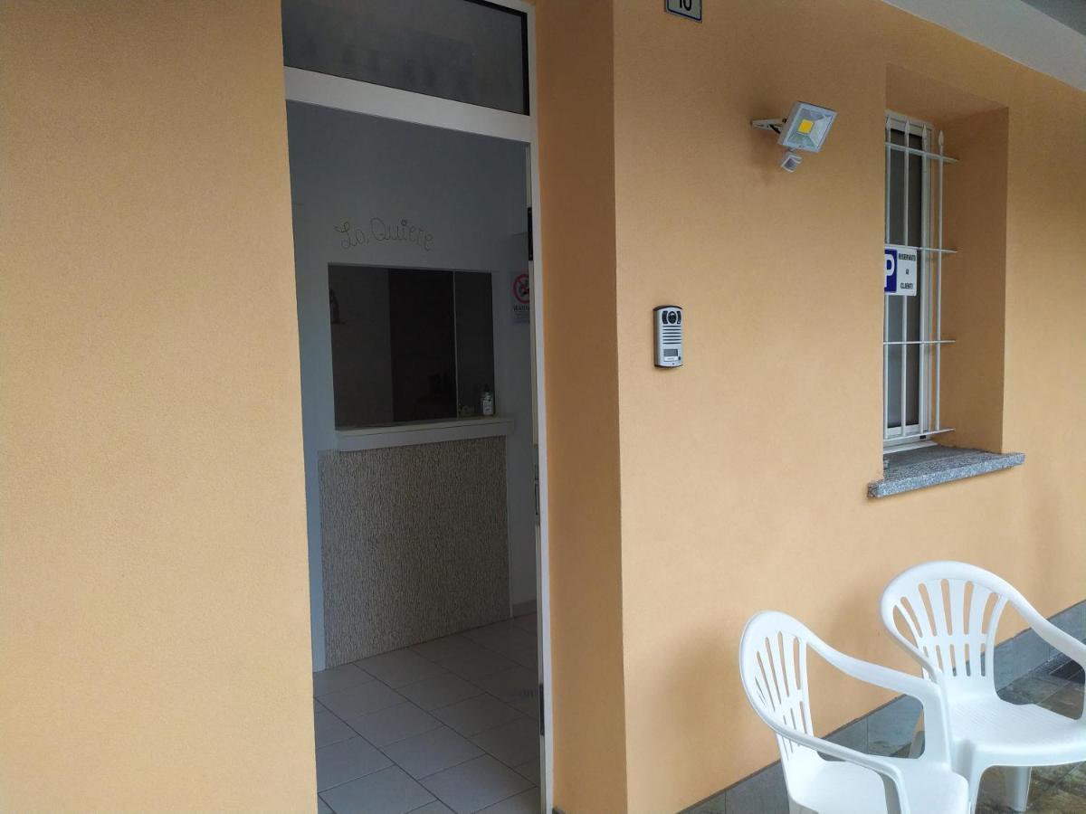 La Quiete Hotel Senna Comasco Exterior photo