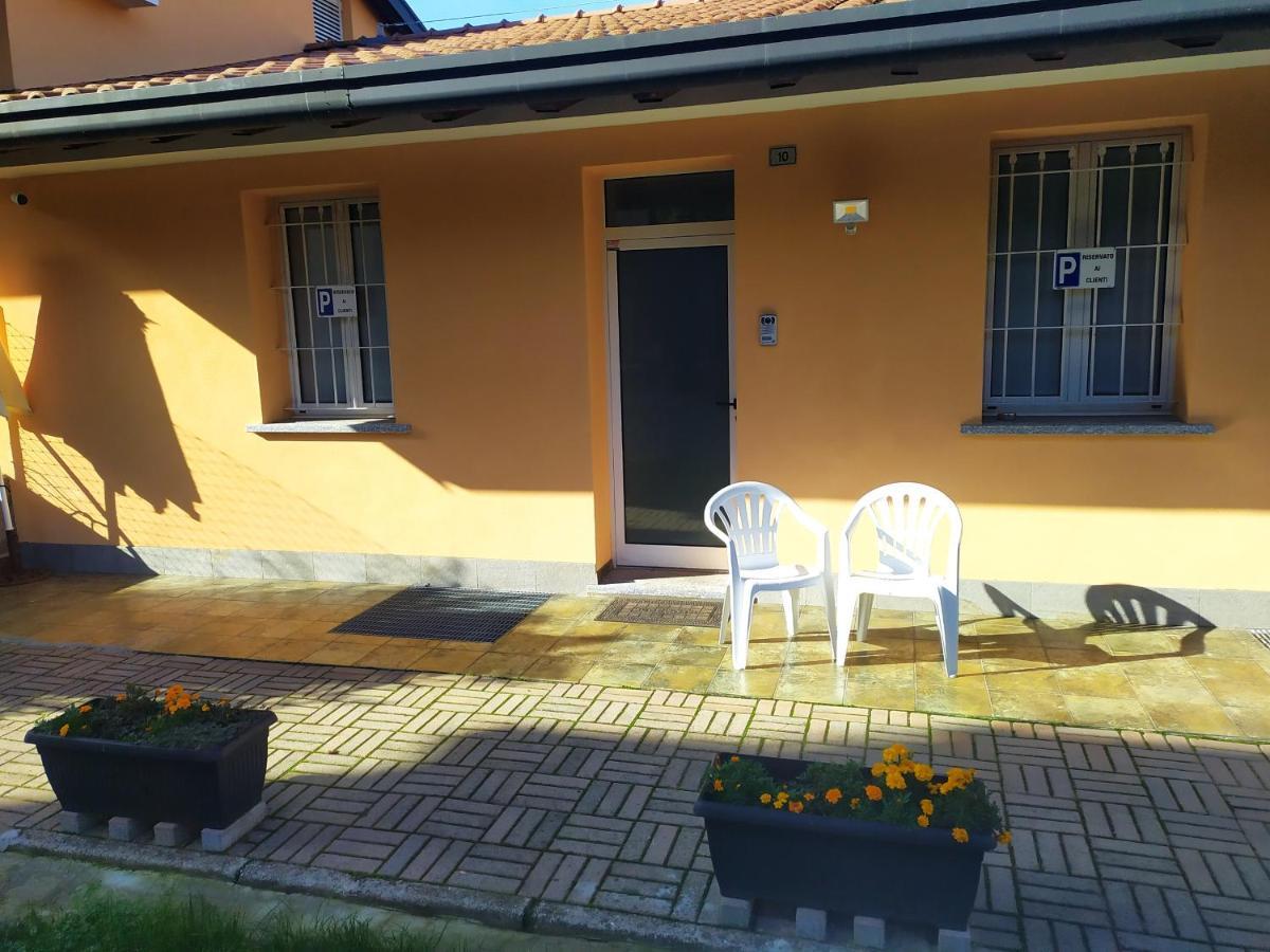 La Quiete Hotel Senna Comasco Exterior photo